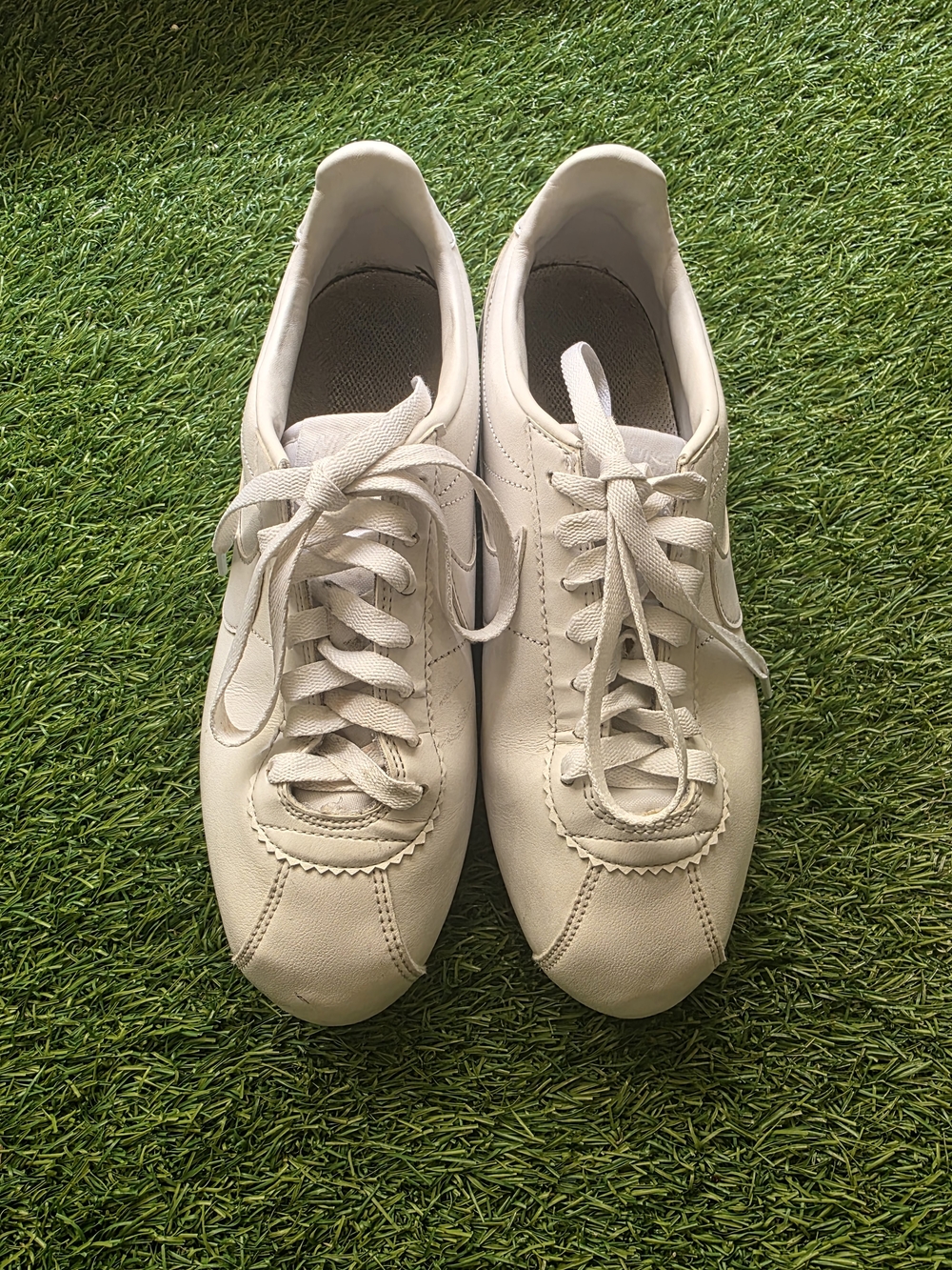 Nike White Classic Leather Sneakers - Low Profile Lace-Up